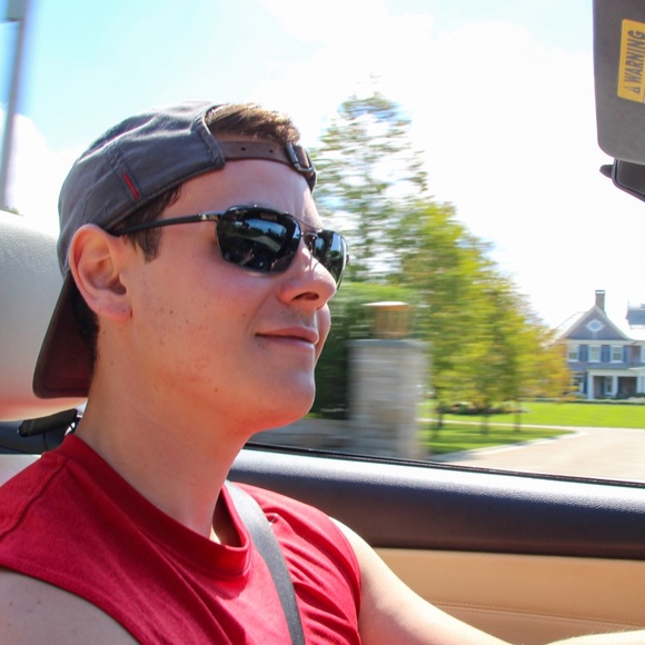 Meet your Posher, Anthony - Picture 2 of 5